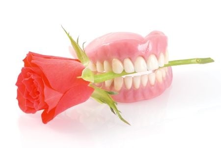 cheap dentures 4646771_s